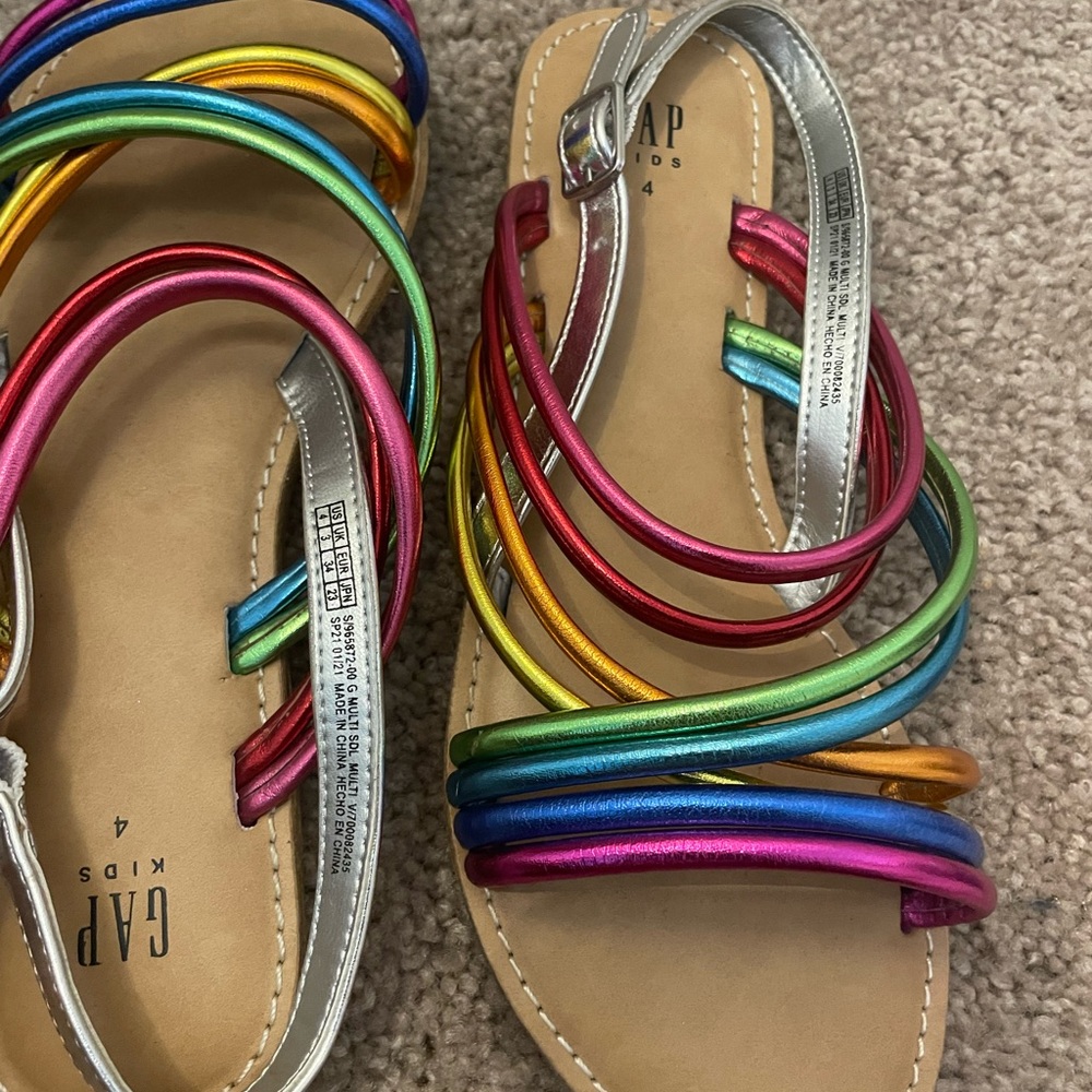 Girls gap sandals